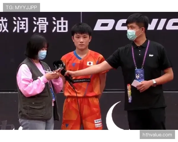 高亭宇结账那张单子厚得像月工资，旁边顾客尴尬笑开了